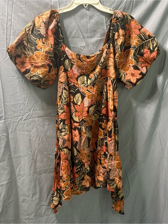 Olivaceous Dresses & Skirts - Olivaceous Black Fall Floral Puff-Sleeve Tie Waist Tiered Babydoll Mini Dress
